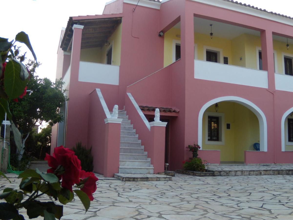 Antigoni Appart hôtel *